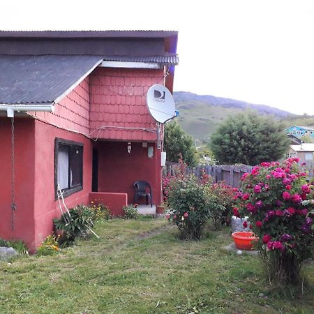Hostal Y Cabanas Peumayen Пуэрто-Гуадаль Экстерьер фото