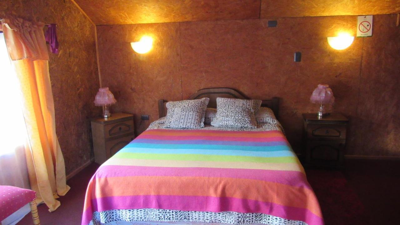 Hostal Y Cabanas Peumayen Пуэрто-Гуадаль Экстерьер фото